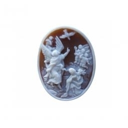 Annunciation scene on natural seashell cameo