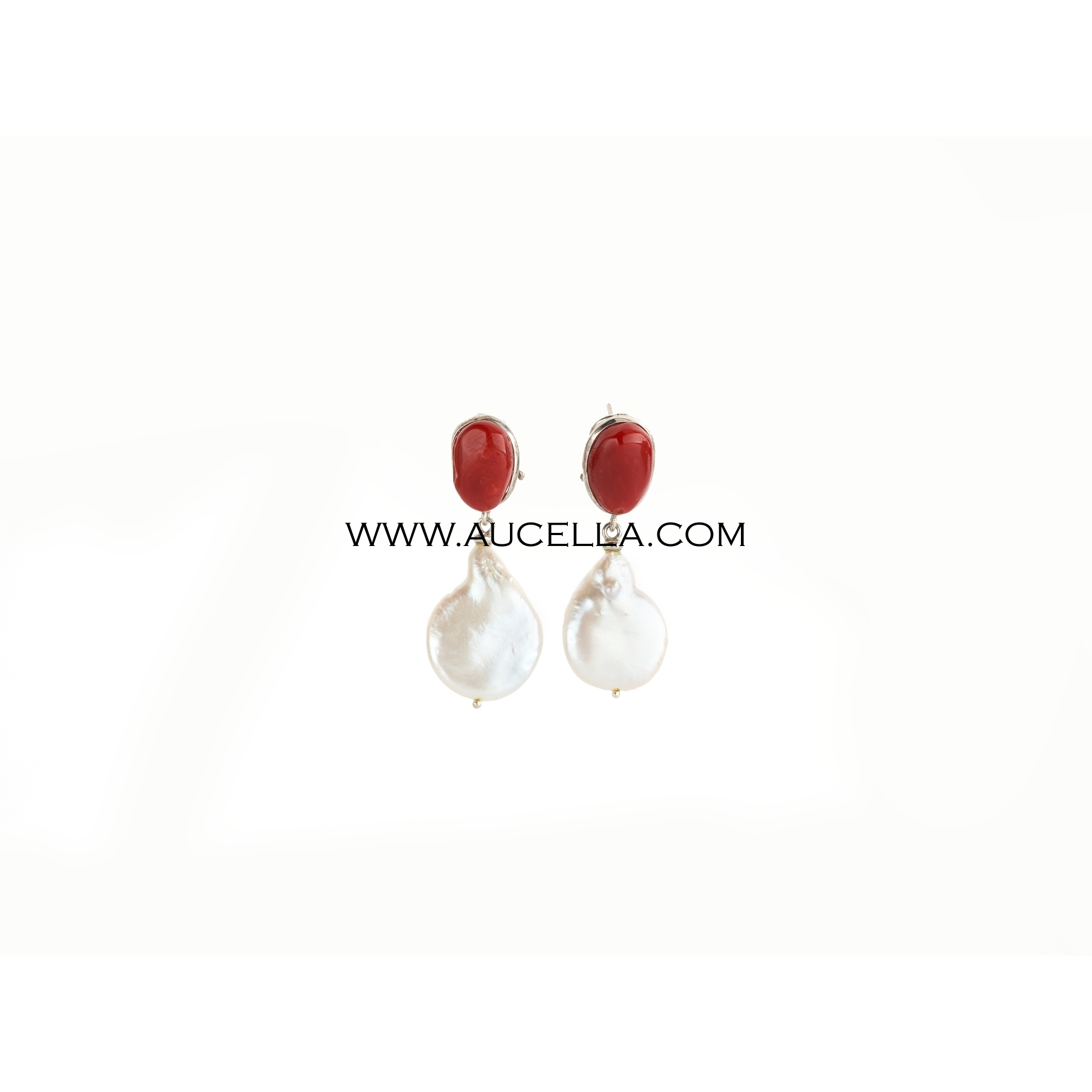 Earrings with coral and pearls 