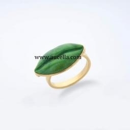 Anello bocca con turchese verde naturale inciso a mano