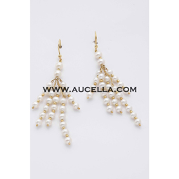 Earrings set in gold with fresh water pearls 