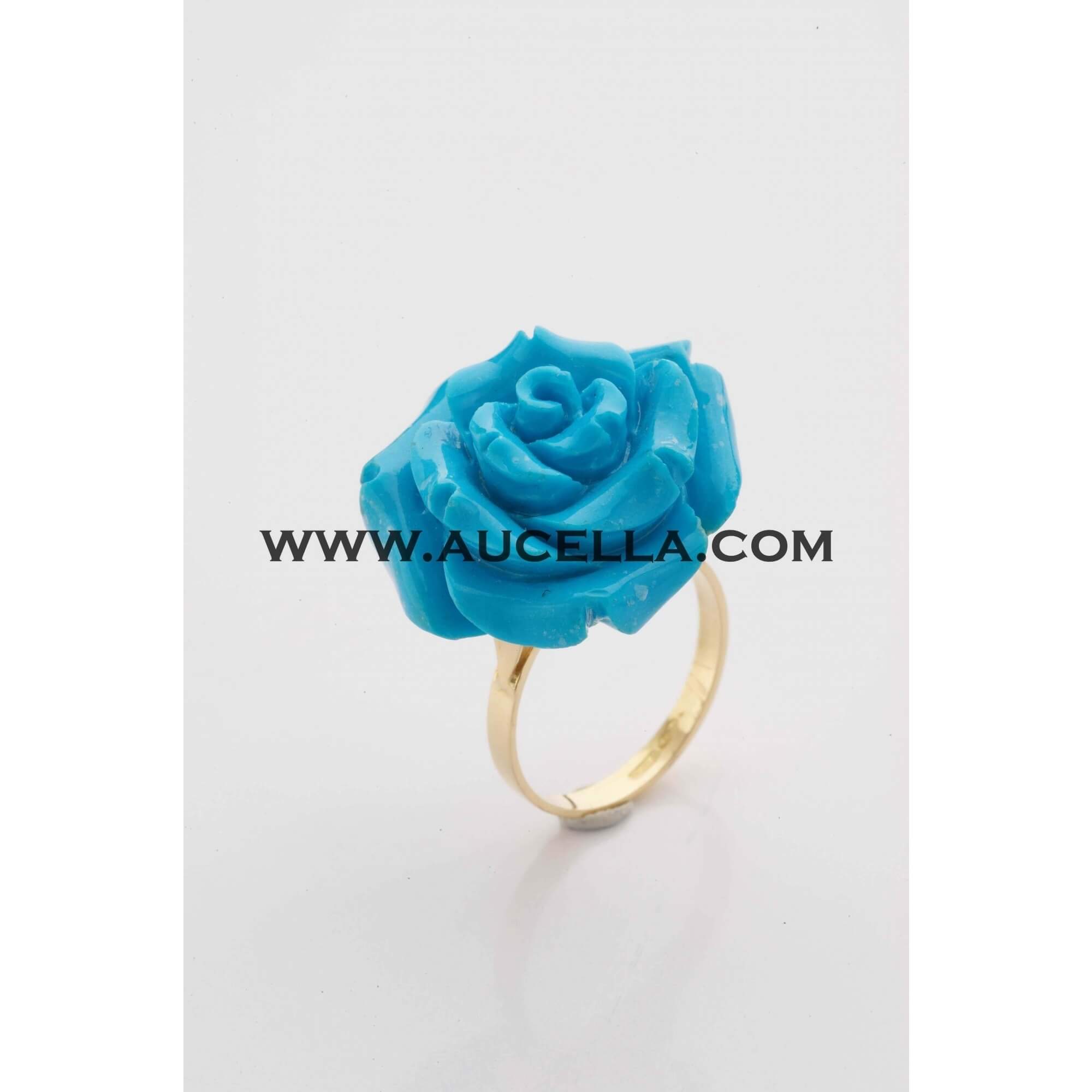 Ring set in gold with Arizona turquoise