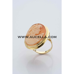 Anello in oro giallo con cammeo 